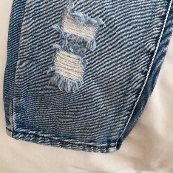 Brandy Melville Jeans - Picture 5 of 6